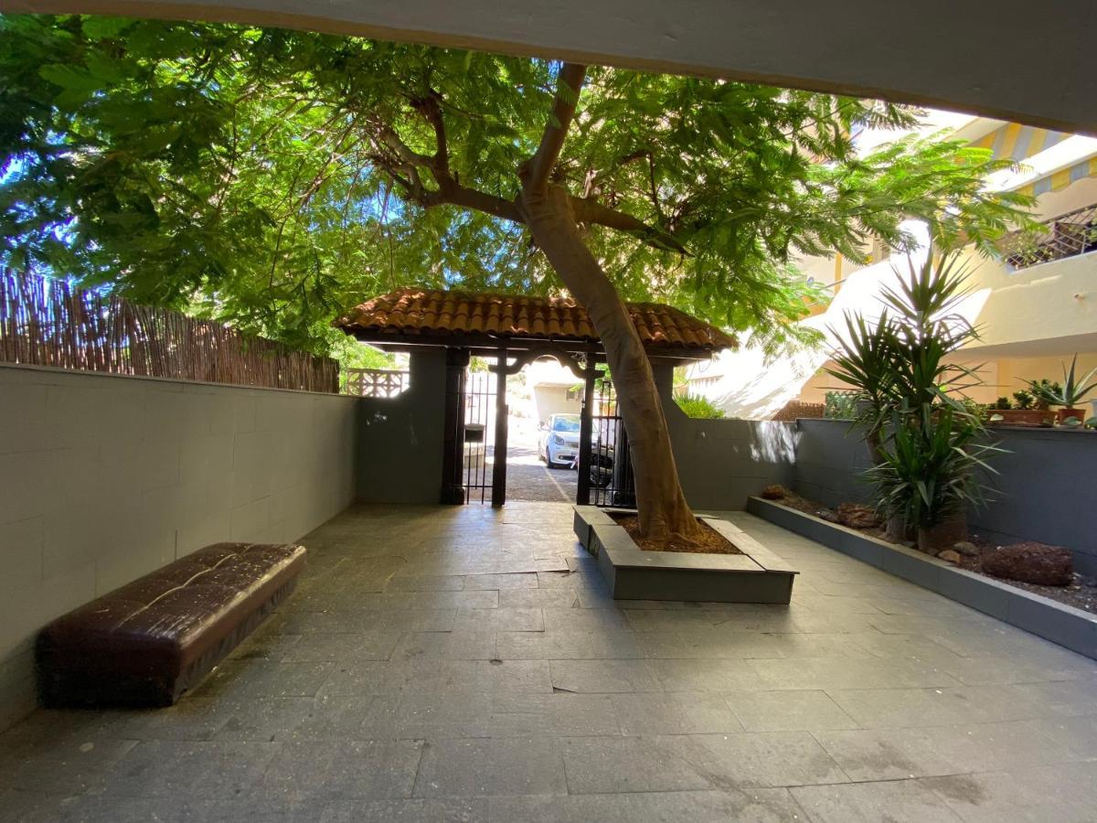 Adeje, Calle El Horno Apartment Адехе Екстериор снимка